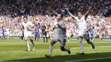 El Leeds de Jesse Marsch sigue creciendo en la Premier League después de vencer 3-0 al Chelsea. Brenden Aaronson marcó su primer tanto.