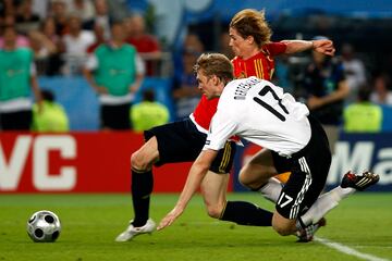 Fernando Torres marca el único gol de la final de la Eurocopa 2008 ante Alemania. 