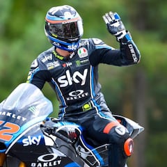 Bagnaia le gana a Oliveira otro gran duelo de última curva