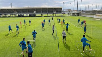 La plantilla del Albacete, durante una sesión.