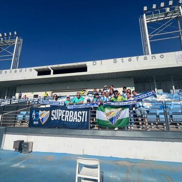 Aprobados y suspensos: el M¨¢laga carga pilas para la promoci¨®n