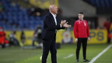 Pepe Mel durante el partido contra el Eibar.