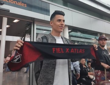 Delantero ecuatoriano de 27 años, quien llega a Atlas procedente del Nacional de su país. Tiene ascendencia española, por lo que los primeros años de su carrera los jugó en cuadros de la Segunda B ibérica.