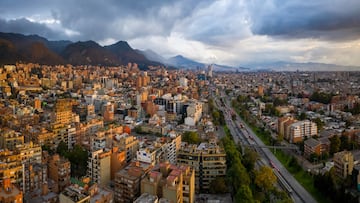 Vista aérea de Bogotá al atardecer