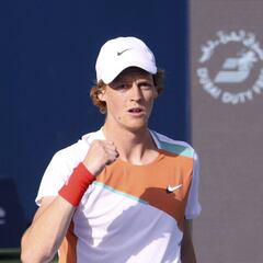 Sinner puede con Murray en los octavos de final de Dubai