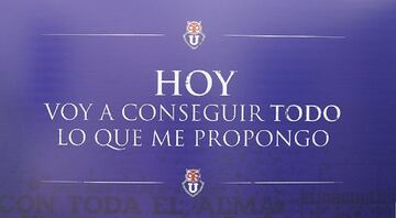 Los 6 emotivos afiches que Hoyos pegó en el camarín de la U