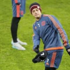 Chicharito cerca de convertirse en el ídolo de la Bundesliga