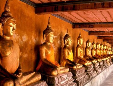 Así es el templo donde medita Novak en Bangkok