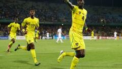 Adebayor y Togo dejan fuera de la Copa de África a Argelia