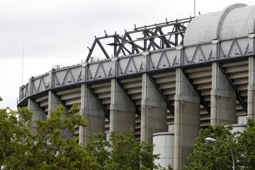 Poco a poco el 'nuevo' Santiago Bernabéu va cogiendo forma. Las obras de remodelación del estadio del conjunto blanco continúan un ritmo imparable. 