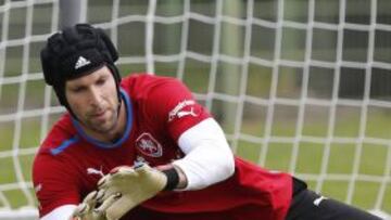 El meta checo durante un entrenamiento en Polonia.