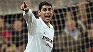 <b>RESOLUTIVO</B>. Hierro es el undécimo goleador de la historia del Madrid.