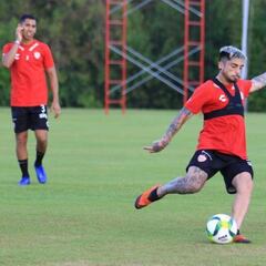 Bryan Carvallo dejó el Necaxa y regresa a Antofagasta