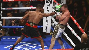 El boxeador mexicano logró unificar el cinturón de la FIB el pasado 4 de mayo al derrotar a Jacobs, pero perdió el 60% en taquilla esa noche.
