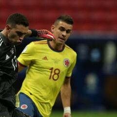 Dibu sobre Colombia: "Son bravos, están en gran nivel"