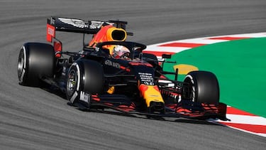 Carlos Sainz y Verstappen se dan un atrac¨®n en Barcelona