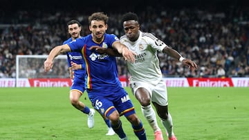 Sebastian Bosell y Vinicius Junior.