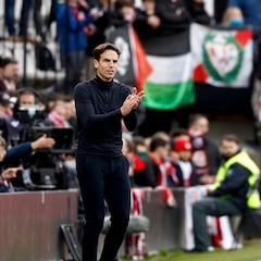 Iñigo: “La ropa sucia se lava en casa y hoy no es día de hablar del césped”