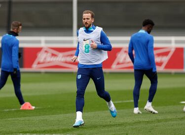 Ronaldo, Kane and Southgate close in on international records