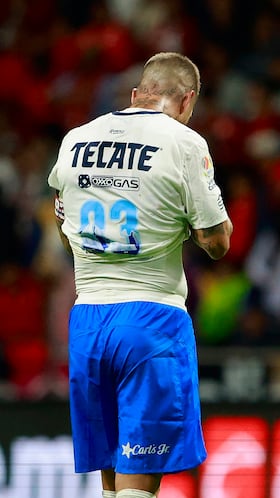 MEX3742. TOLUCA (MÉXICO), 24/09/2025.- Sergio Ramos de Monterrey reacciona este miércoles, en un partido del torneo Apertura 2025 de la Liga MX en el estadio Nemesio Diez entre Toluca y Monterrey en Toluca (México). EFE/ Felipe Gutiérrez