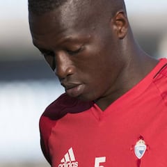 El Lyon mantiene el pulso con el Tottenham por Pape