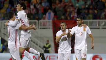 Diego Costa celebrates