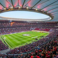 El fútbol femenino asalta los grandes estadios: Wanda...