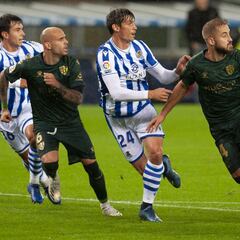 Sandro y Rafa Mir ante Osasuna