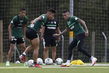 Nacional permitió el ingreso de la prensa a la práctica del día antes de enfrentar a Santa Fe este miércoles por la vuelta de los cuartos de final de la Copa BetPlay en el que tendrá que remontar un 2-1 en contra para continuar en la competencia.