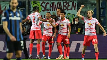 RB Leipzig&#039;s French midfielder Christopher Nkunku (3rd L Rear) celebrates after scoring a penalty during the UEFA Europa League quarter-final, second-leg football match between Atalanta and RB Leipzig on April 14, 2022 at the Azzurri d&#039;Italia st