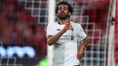 Mignolet sings praises of "down-to-earth superstar" Mo Salah: “He’s a team worker”
