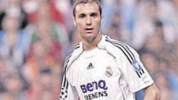 <b>ELECCIÓN. </b>Helguera comunicó al Madrid que sólo irá al Valencia.