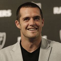 Las paradojas del contrato de Derek Carr con los Raiders