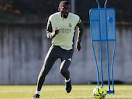 Rüdiger, en el primer entrenamiento del Real Madrid en el parón de selecciones de noviembre.