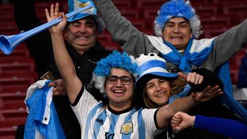 Los hinchas de Argentina y Venezuela se dejaron notar