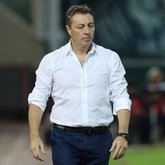 La U se reunió en Buenos Aires con otro candidato a la banca