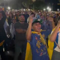 Así se vivió desde la Macroplaza la remontada de Tigres a Chivas
