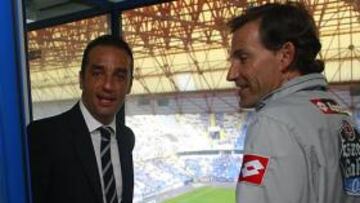 <b>EN LA GRADA. </b>Salvo sorpresa, Oltra y Chema Sanz tampoco estarán en el banquillo ante el Alcoyano.