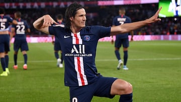 Cavani celebra un gol con el PSG.