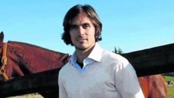 <b>INDECISO. </b>Toni Moral no ha tomado una decisión sobre su futuro en el Racing de Santander.