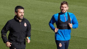 PORTU EN UN ENTRENAMIENTO DEL GIRONA