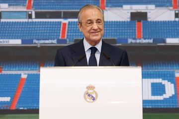 Florentino P¨¦rez durante el discurso de bienvenida a Aur¨¦lien Tchouam¨¦ni.