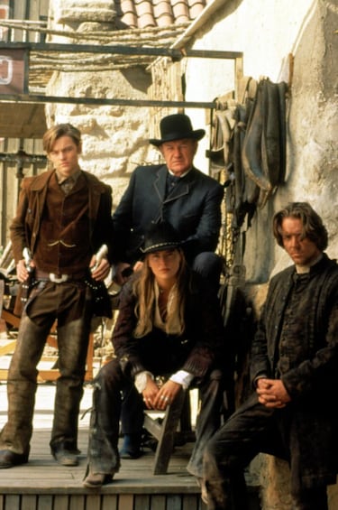 Este western de Sharon Stone contó con dos oscarizados actores cuando eran desconocidos y un amado director todavía emergente