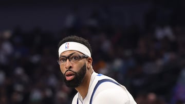 Anthony Davis leaves the game in pain again as Dallas barely survives a late Pacers comeback despite dreadful three-point shooting.