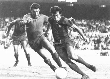 Formó parte del Barcelona de las Cinco Copas durante la década de los 50 y es uno de los futbolistas que más veces han vestido la camiseta azulgrana.