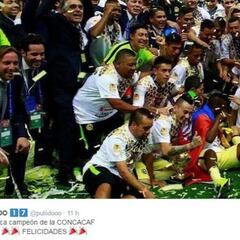 Alan Pulido se suma a los festejos de América por Concachampions
