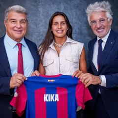 El Barça presenta cantando a su nueva estrella: Kika ya es culé