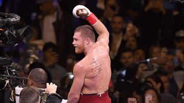 En su debut en Nueva York, el tapatío se convierte en el décimo boxeador mexicano con tres títulos mundiales en divisiones diferentes