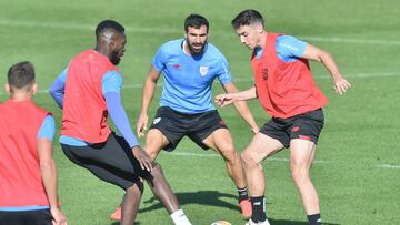 Williams, Balenziaga y Zarraga, en acci&oacute;n en Lezama.