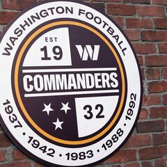 Oficial: Los Commanders son vendidos a Josh Harris y Magic Johnson por cantidad récord